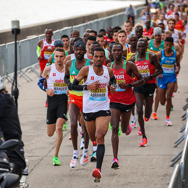 半马世锦赛 | 65分16秒！女子半马世界纪录再度被刷新！