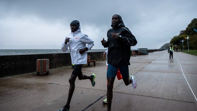 半马世锦赛 | 65分16秒！女子半马世界纪录再度被刷新！