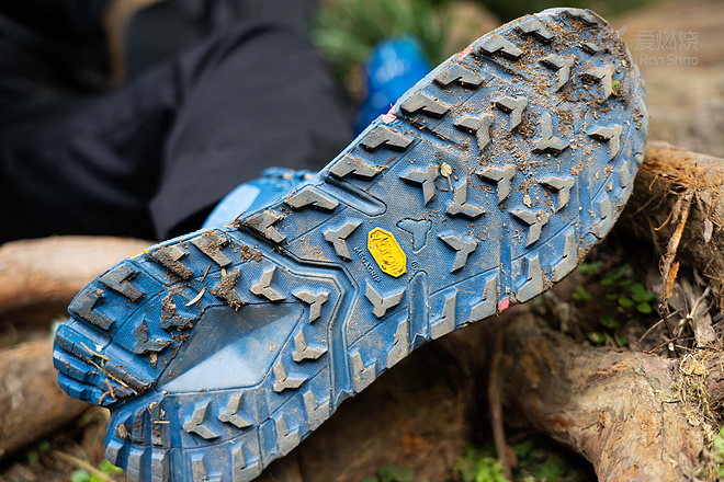 穿一双灭霸去 Go Hiking