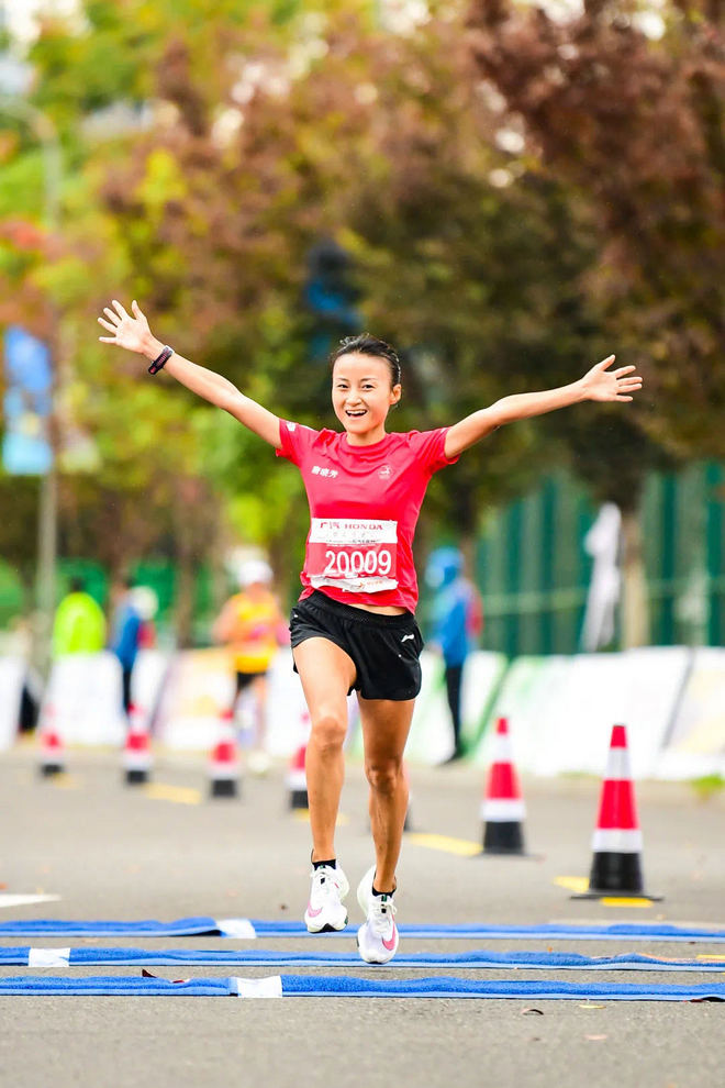 2020杭马｜在杭州跑过一千年