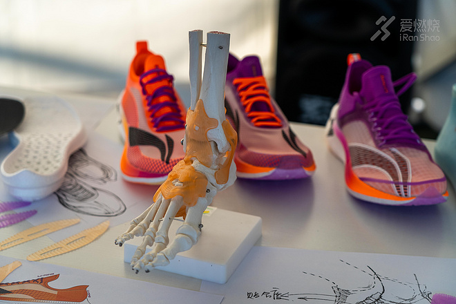 李宁飞电2.0 来自东方思维