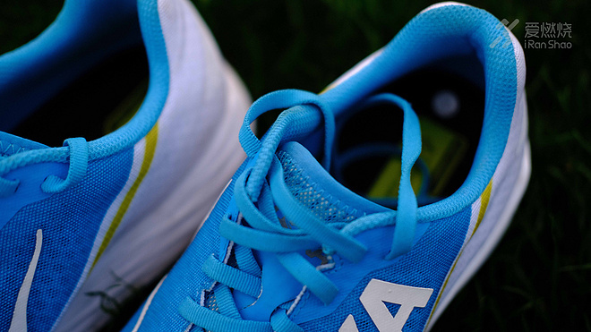 跑鞋｜火速前进 HOKA ONE ONE Rocket X