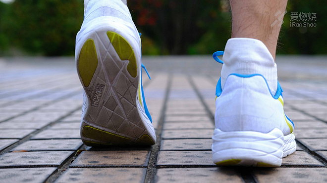 跑鞋｜火速前进 HOKA ONE ONE Rocket X