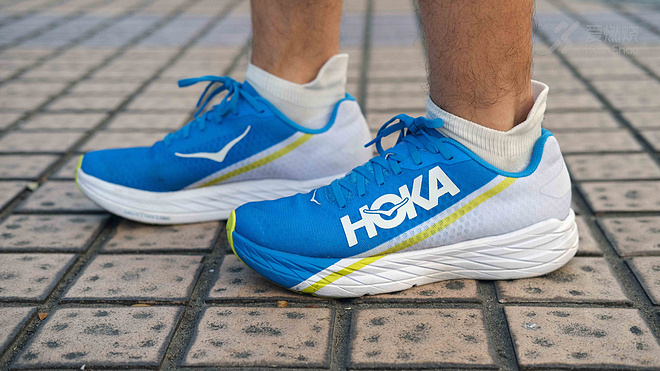跑鞋｜火速前进 HOKA ONE ONE Rocket X