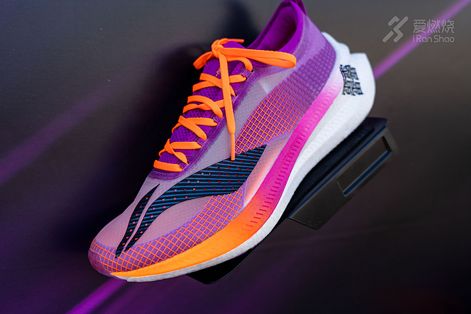 李宁飞电2.0 来自东方思维