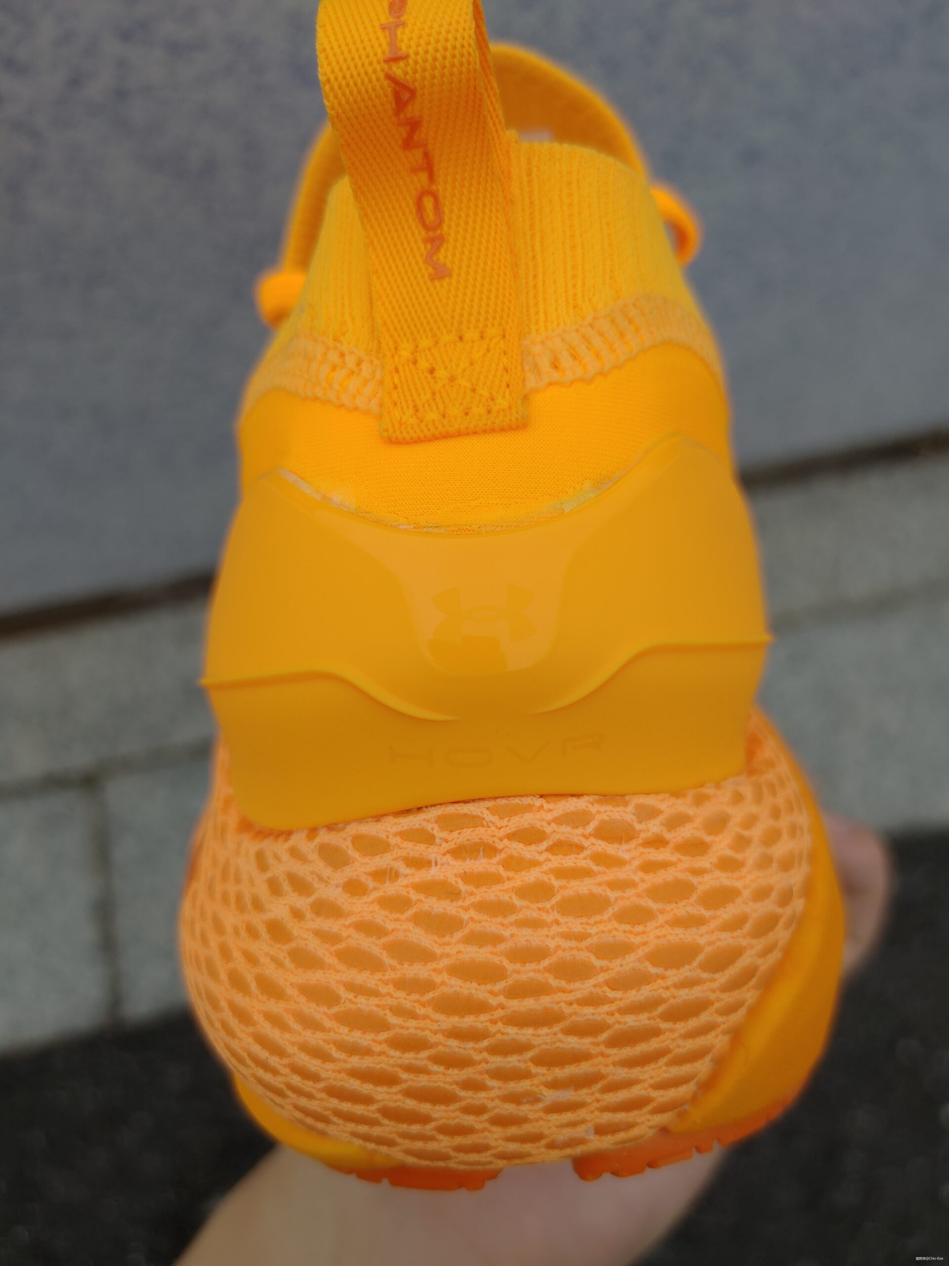 王者归来，熟悉的回弹感，长距离LSD利器——UA HOVR Phantom 2评测