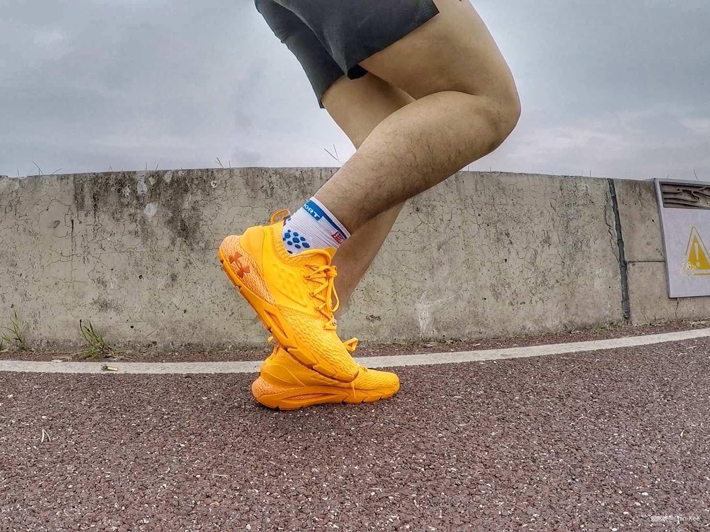 王者归来，熟悉的回弹感，长距离LSD利器——UA HOVR Phantom 2评测