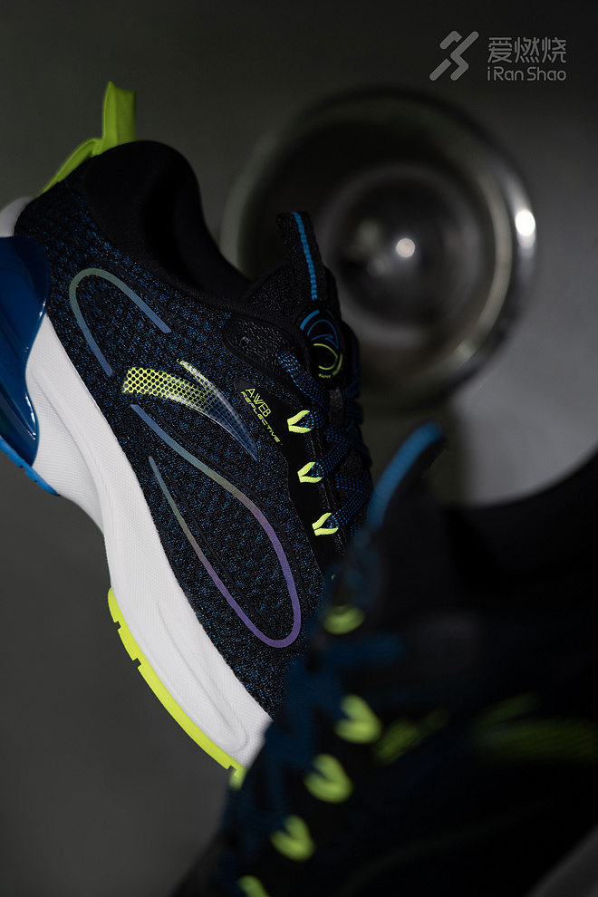 安踏创1.0 一双真正为跑者而生的跑鞋