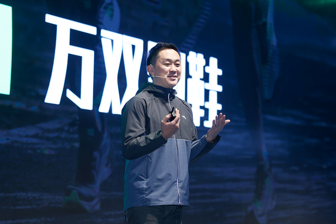 安踏创1.0 一双真正为跑者而生的跑鞋