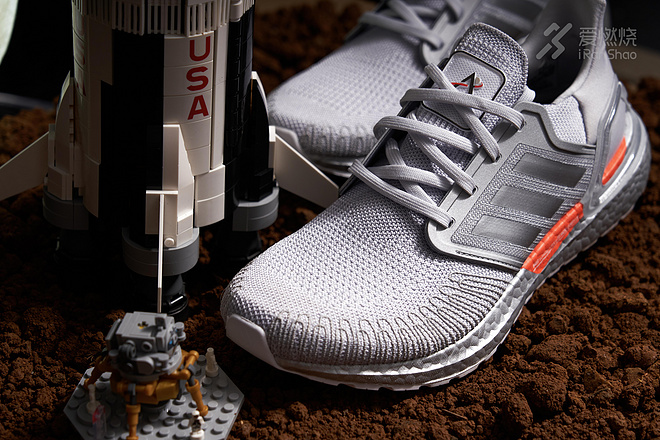 New Look | 2020最后的浪漫，ULTRABOOST 20“阿尔忒弥斯”限定款