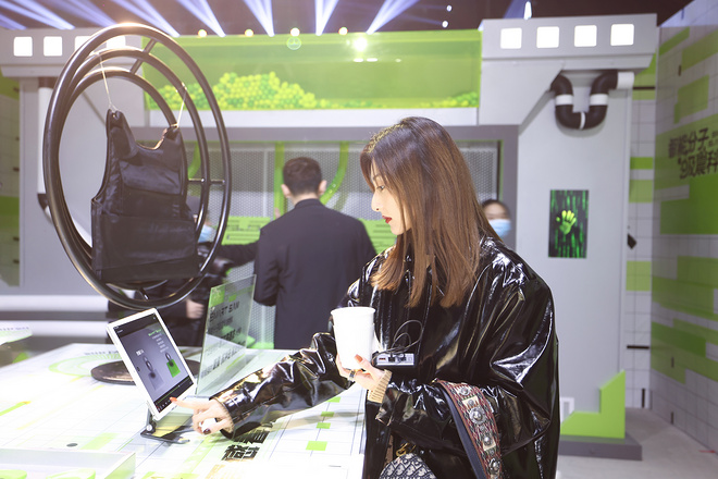 安踏创1.0 一双真正为跑者而生的跑鞋