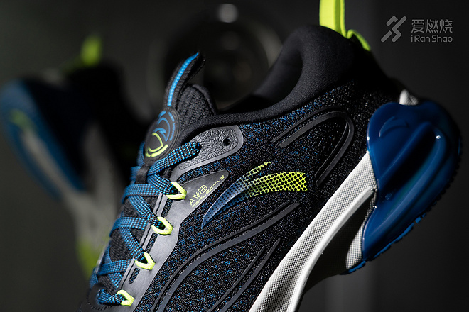 安踏创1.0 一双真正为跑者而生的跑鞋