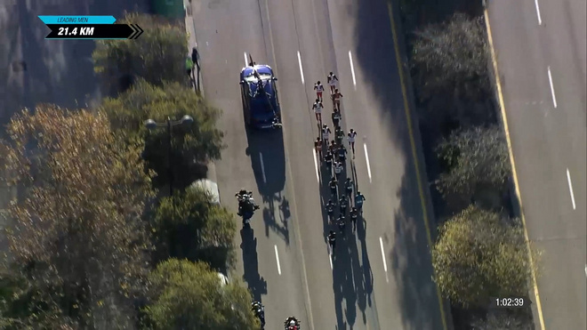 4人打破男子半马世界纪录！瓦伦西亚最快跑道再现神迹！