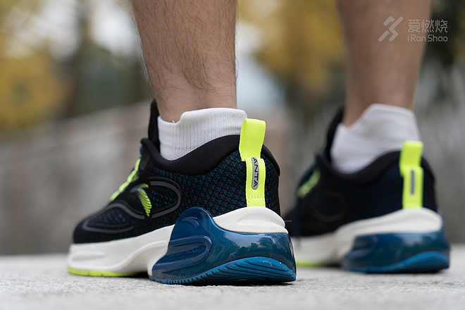 安踏创1.0 一双真正为跑者而生的跑鞋