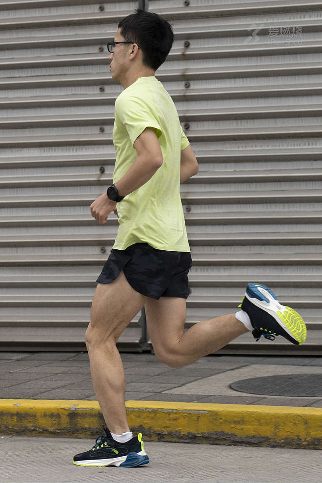 安踏创1.0 一双真正为跑者而生的跑鞋