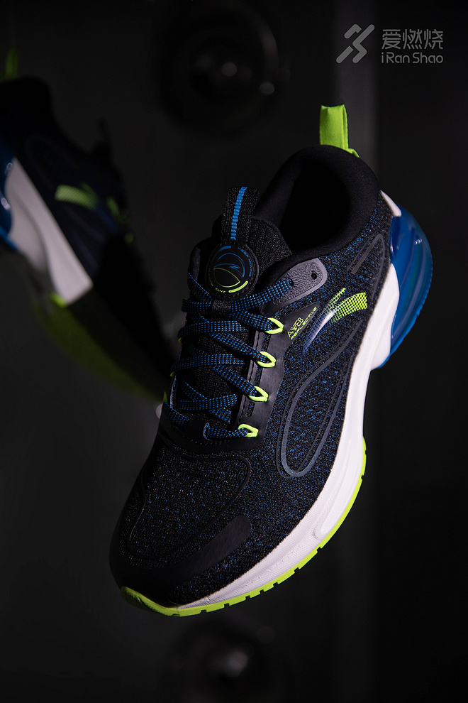 安踏创1.0 一双真正为跑者而生的跑鞋