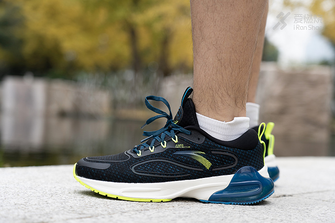 安踏创1.0 一双真正为跑者而生的跑鞋