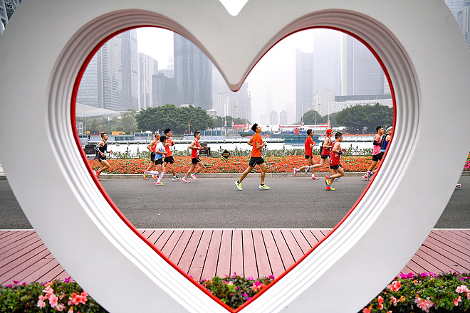 广马｜岭南醒狮一声吼，好花开满荔枝湾