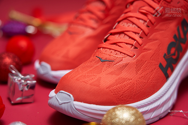 再战百公里世界纪录 HOKA ONE ONE Carbon X 2
