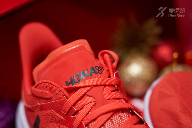 再战百公里世界纪录 HOKA ONE ONE Carbon X 2