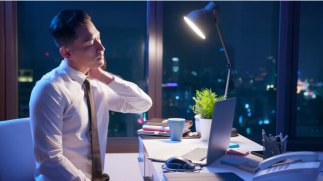 “打工人”跑者最苦恼：如果可以跑，谁想一坐一整天呢？