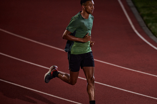 Nike React Infinity Run 2 和 Nike ZoomX Invincible Run：稳稳保护每段征程