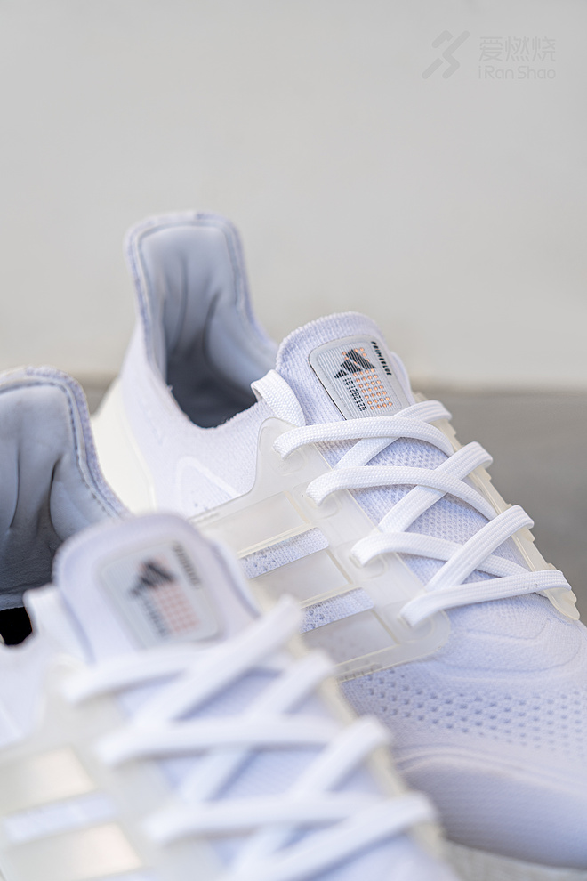 开箱｜adidas ULTRABOOST 21 将传统颠覆