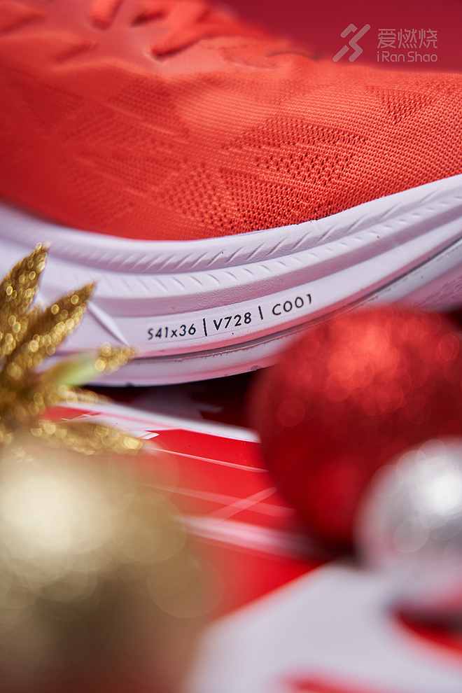 再战百公里世界纪录 HOKA ONE ONE Carbon X 2