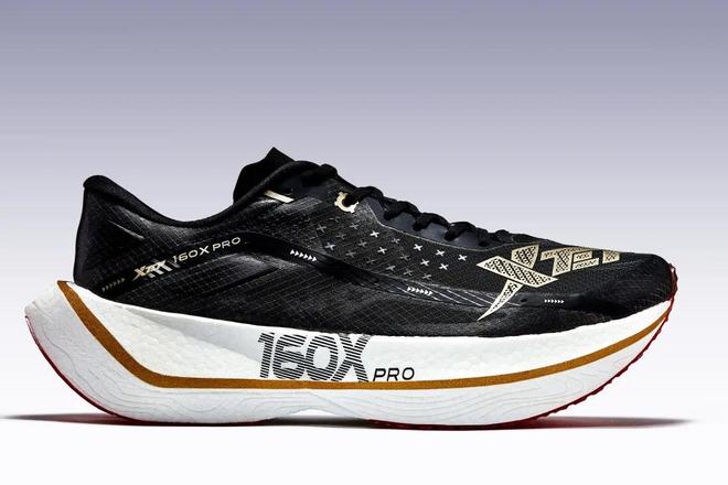 PRO 你的快｜特步160X PRO会是你的竞速利器吗？