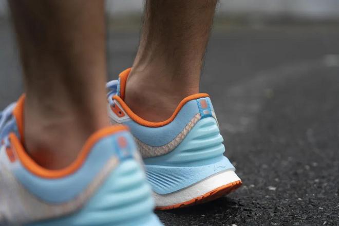 李宁越影 给了我们多一种可能