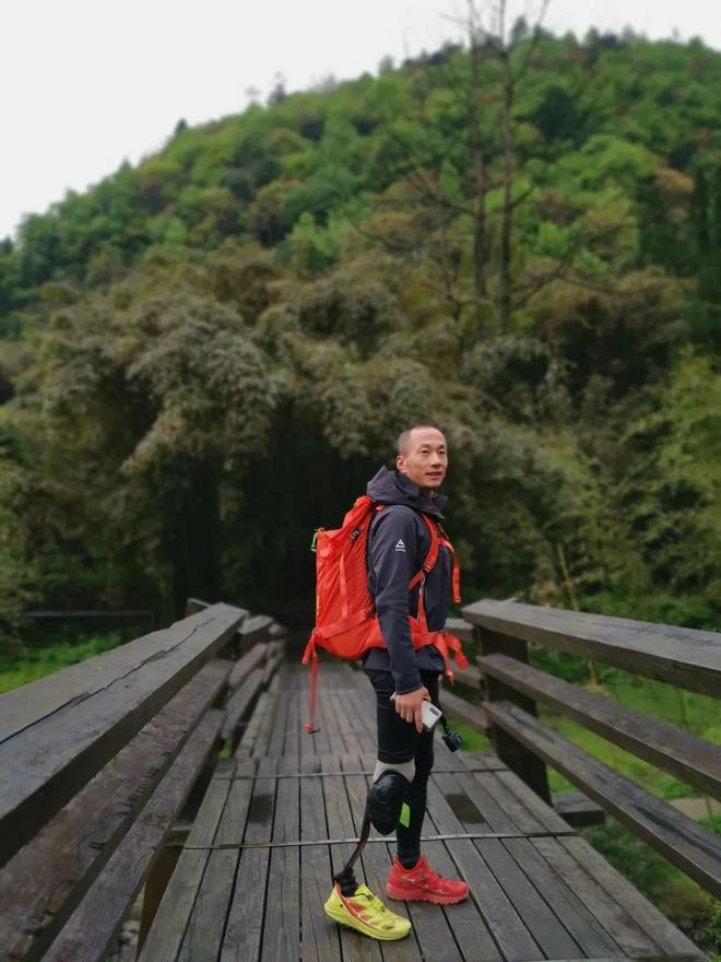 独脚潘：截肢后，开始重新思考人与身体的关系