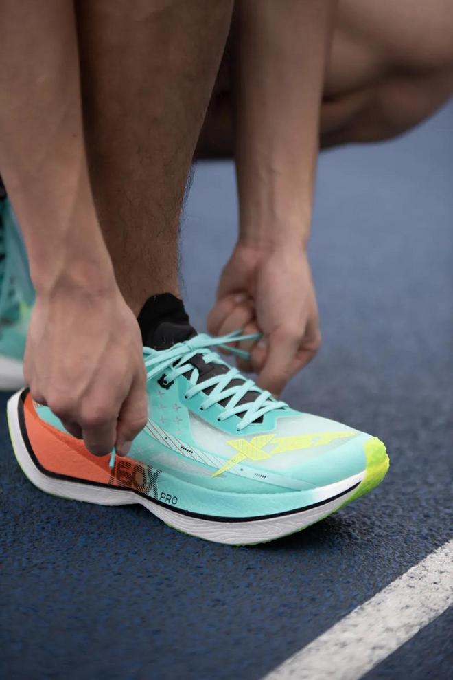 PRO 你的快｜特步160X PRO会是你的竞速利器吗？