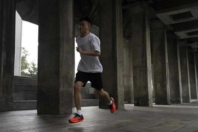 什么叫大步流星？ Asics MetaSpeed Sky