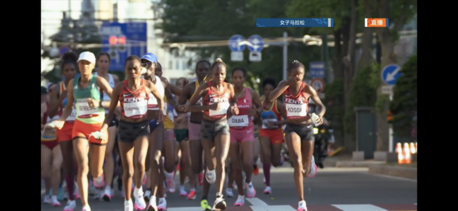 肯尼亚包揽女子组冠亚军 东京奥运会马拉松女子组鸣枪