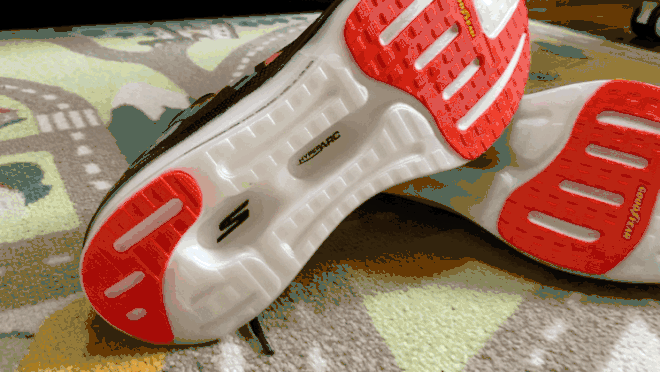 又轻又弹！从4分到8分配，更适合大众Skechers Speed Freek飞客碳板跑鞋