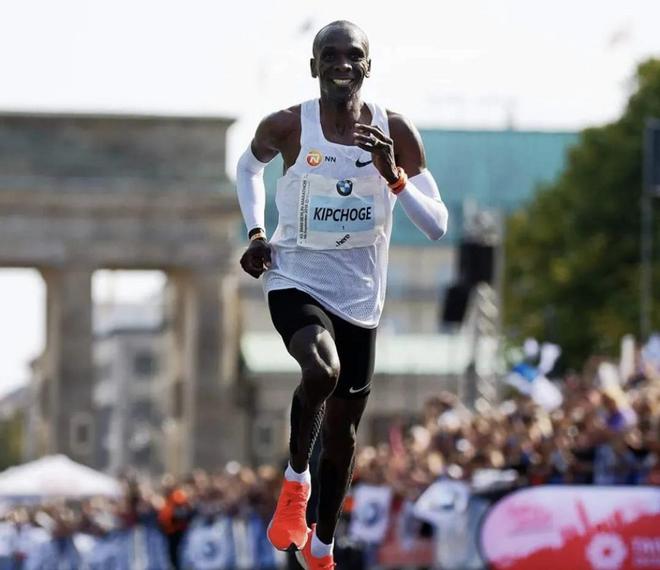 最速柏林 鸣枪在即