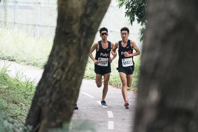 龙虎跑师 香港一哥 黃尹雋