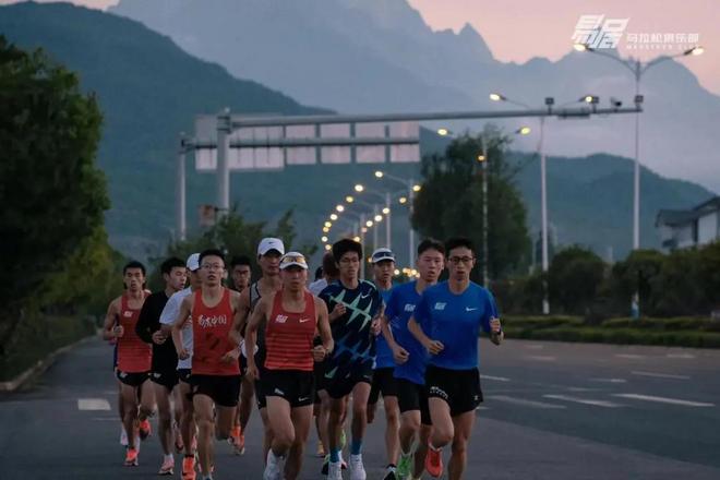 龙虎跑师 香港一哥 黃尹雋