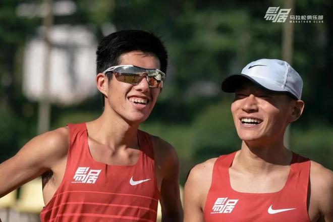 龙虎跑师 香港一哥 黃尹雋