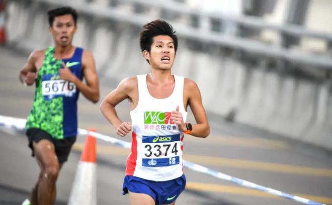 龙虎跑师 香港一哥 黃尹雋