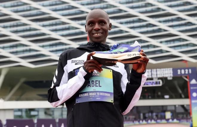 赛事陆续回归 保持期待但也应做好预期管理