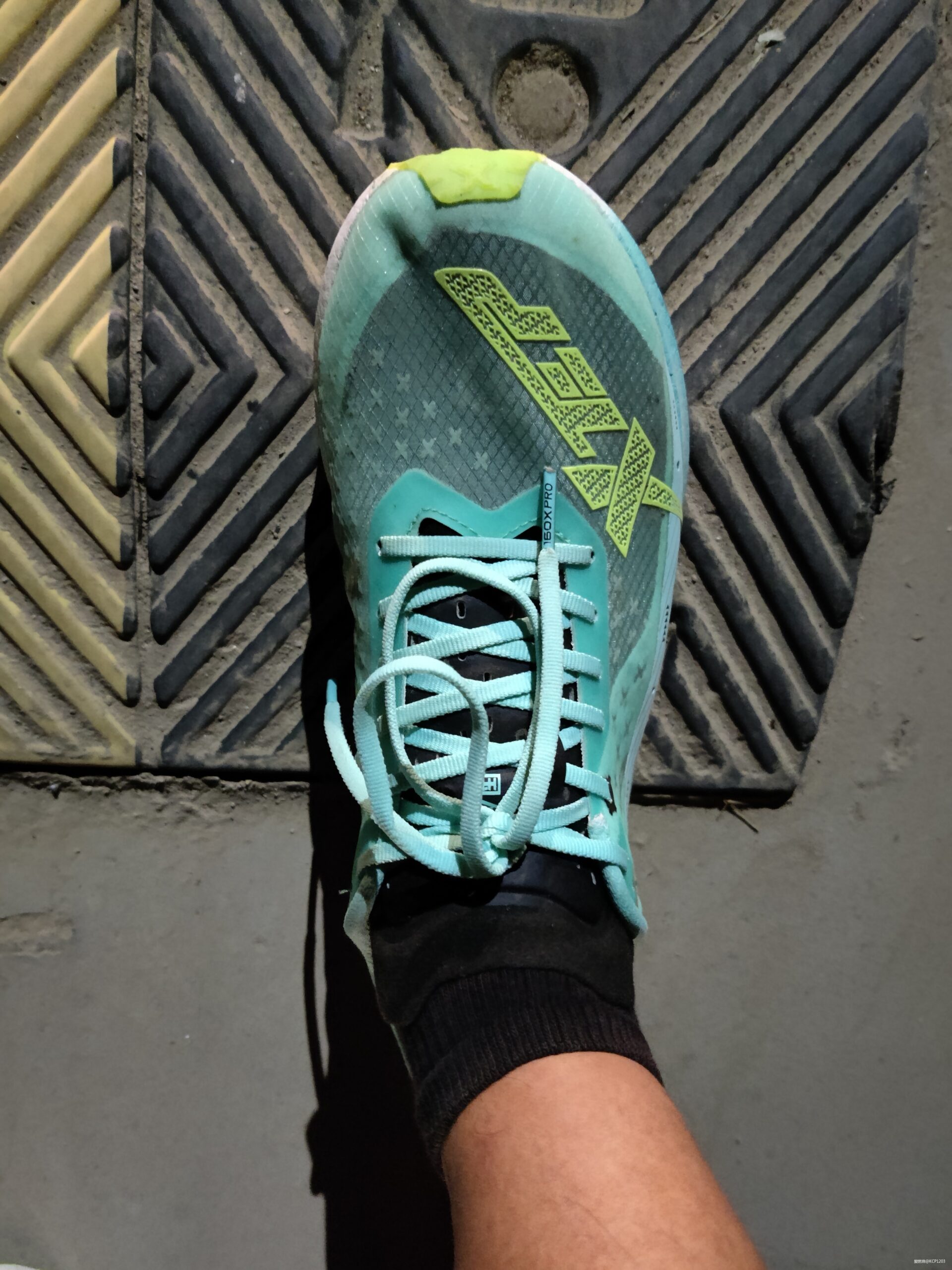 特步160X PRO，一双为快而来的跑鞋