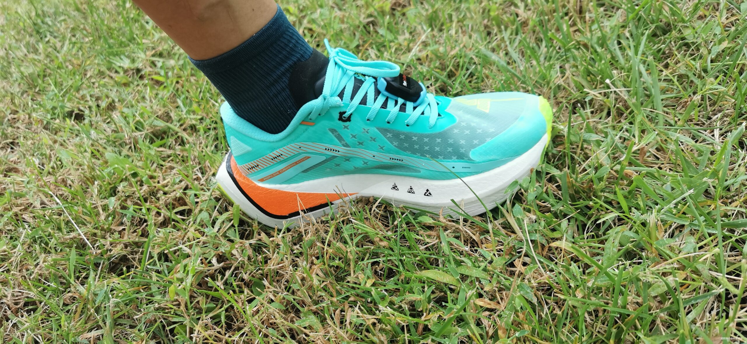 特快之选--特步160X PRO100公里体验