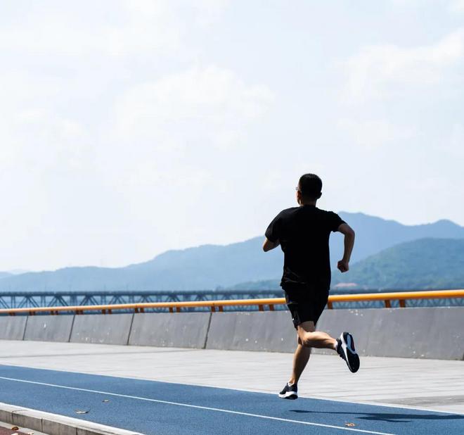 NB，稳的！| New Balance FC Prism V2