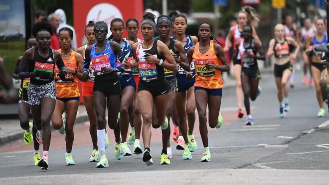 2:17:43&2:04:01｜杰普科斯盖&莱马斩获伦敦马拉松赛男女子冠军