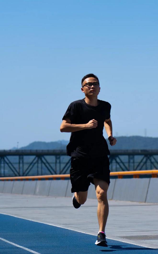 NB，稳的！| New Balance FC Prism V2