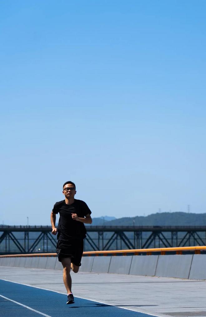 NB，稳的！| New Balance FC Prism V2