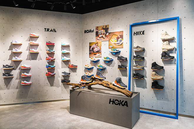 轻盈如飞 再启新程 HOKA ONE ONE®全球首家直营品牌体验店正式开业