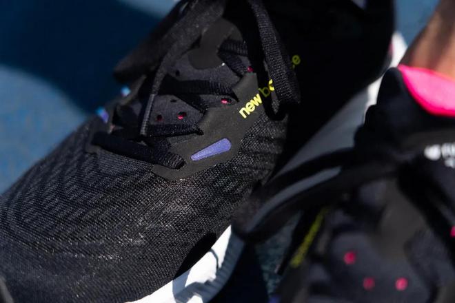 NB，稳的！| New Balance FC Prism V2