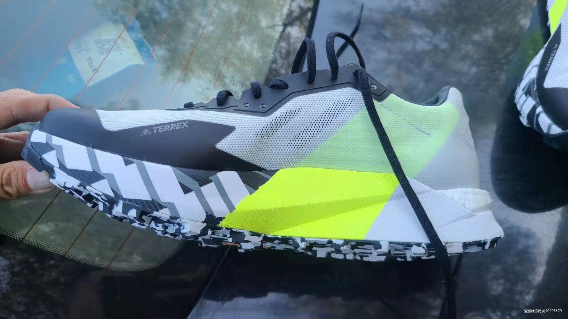 Adidas TERREX AGRAVIC ULTRA 脚感爆棚有待完善的越野跑鞋